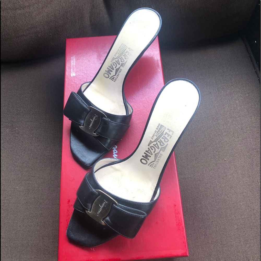 Salvatore Ferragamo Kitten Heal